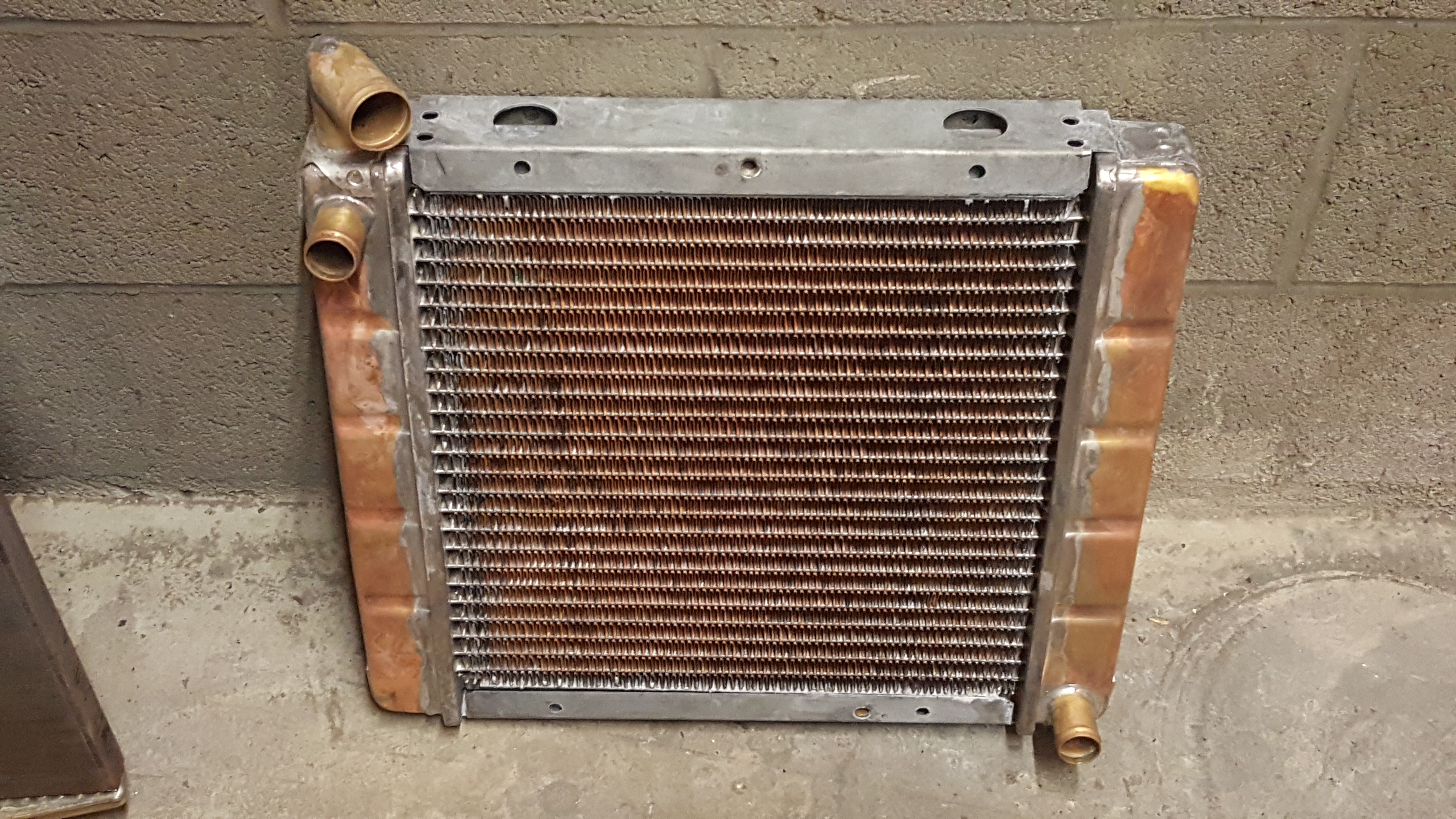 Aluminum Deutz Radiator and Copper Brass Forklift Radiator 