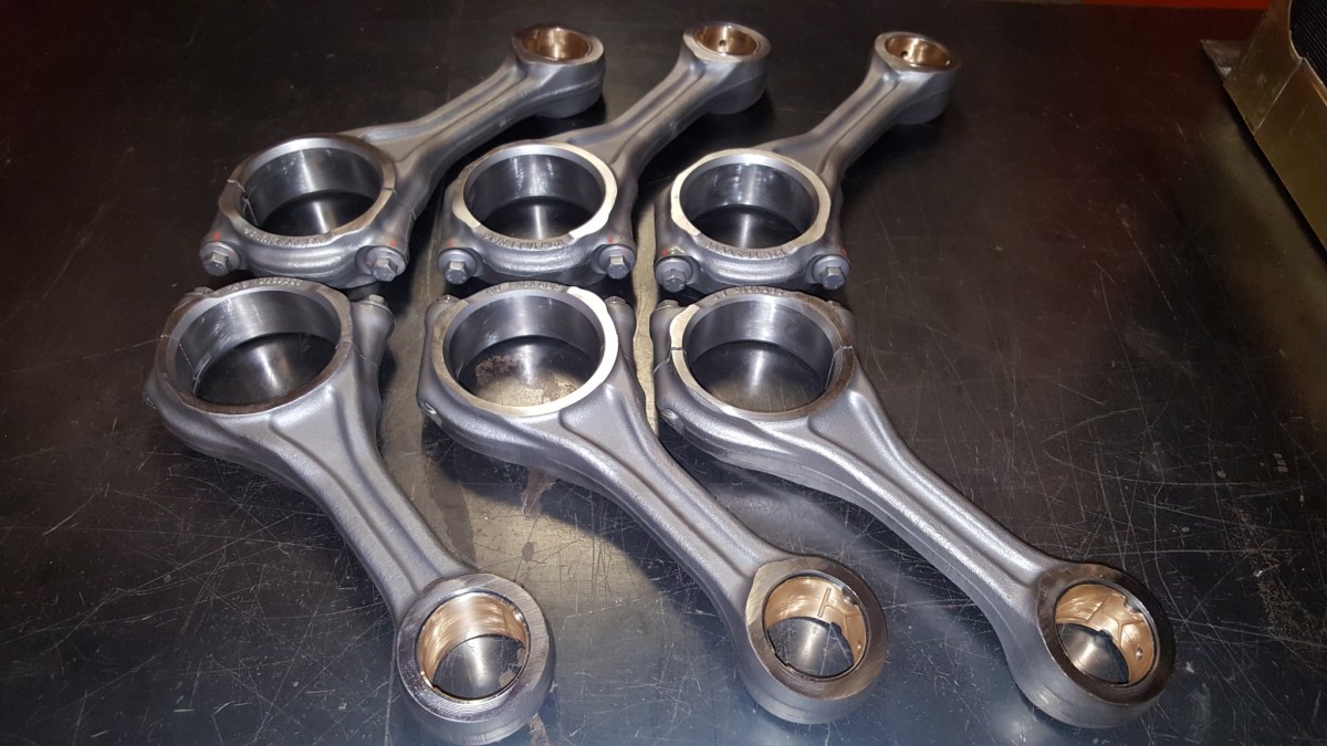 59 Cummins Diesel Connecting Rods Reconditioned With Tapered Wrist Pin