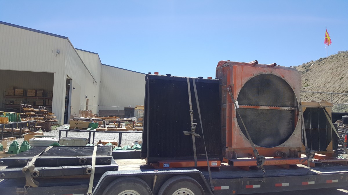 Hitachi EX5500 Shovel Radiator, Hydraulic Oil Coolers, and Caterpillar ...