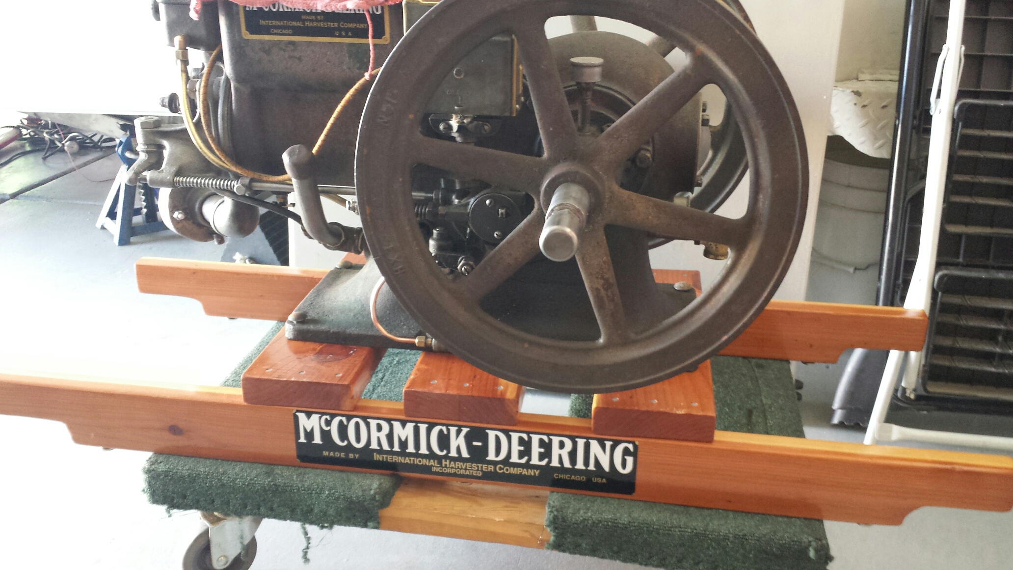 IHC Cast Iron Emblem McCormick Deering Hit Miss Gas Engine Tractor Equipment WOW 